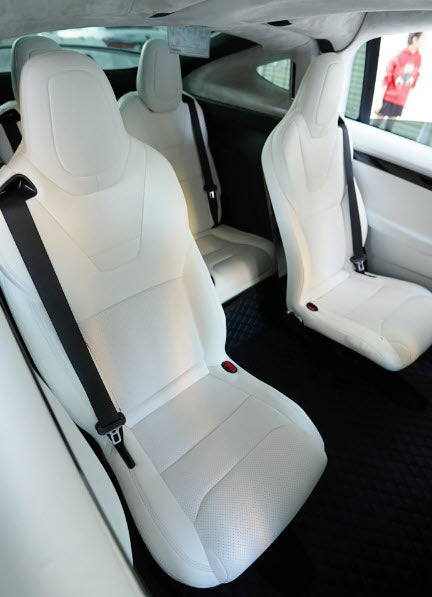 Model y on sale 6 seater